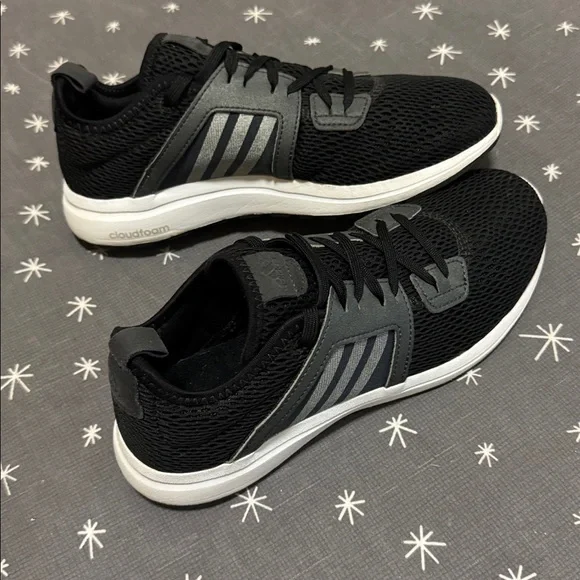 Worn once ADIDAS Durama Cloudfoam Unisex athleisure shoes. Size Women’s 6.5 - Picture 8 of 16